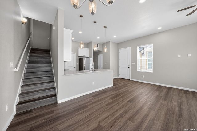 123 Avenue Ventana, San Antonio, TX 78256