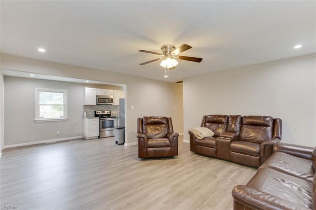 1011 Robinson RD, Portsmouth, VA 23701