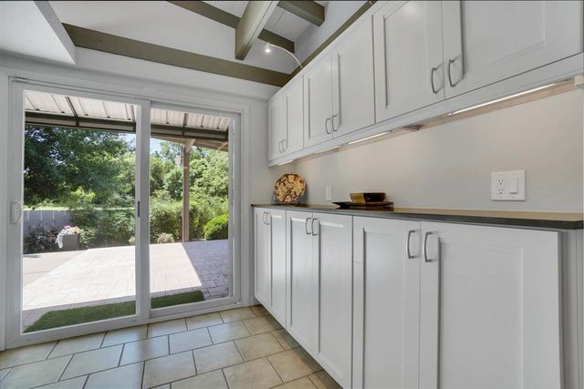 204 NW Mockingbird Rd, Lawton, OK 73507