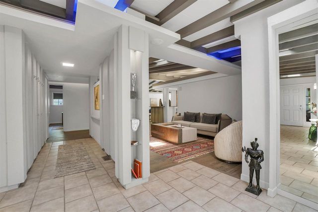 204 NW Mockingbird Rd, Lawton, OK 73507