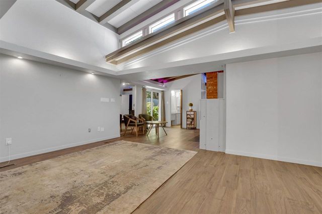 204 NW Mockingbird Rd, Lawton, OK 73507