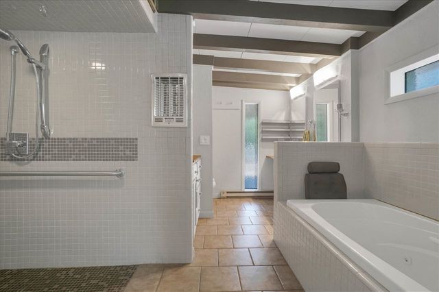 204 NW Mockingbird Rd, Lawton, OK 73507