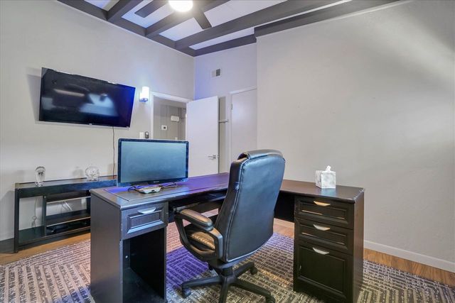 204 NW Mockingbird Rd, Lawton, OK 73507