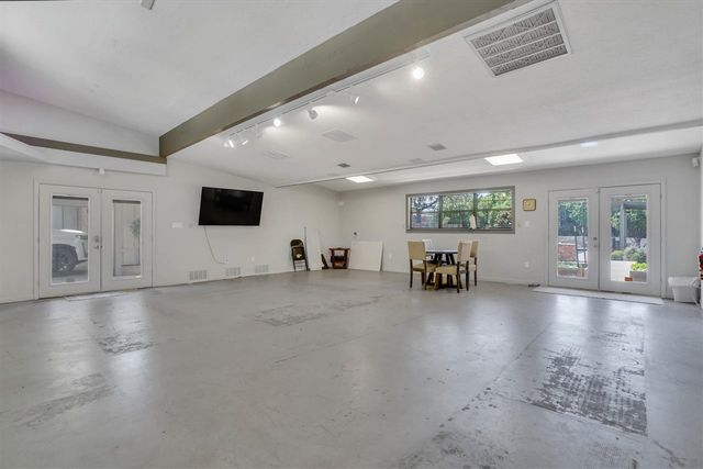 204 NW Mockingbird Rd, Lawton, OK 73507