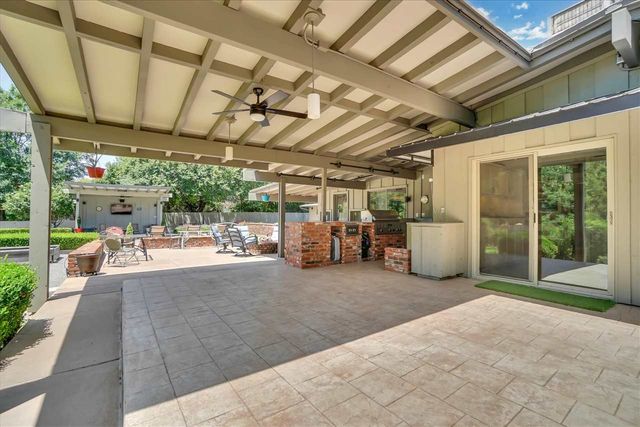 204 NW Mockingbird Rd, Lawton, OK 73507