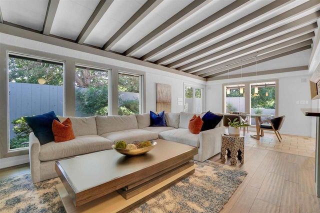 204 NW Mockingbird Rd, Lawton, OK 73507