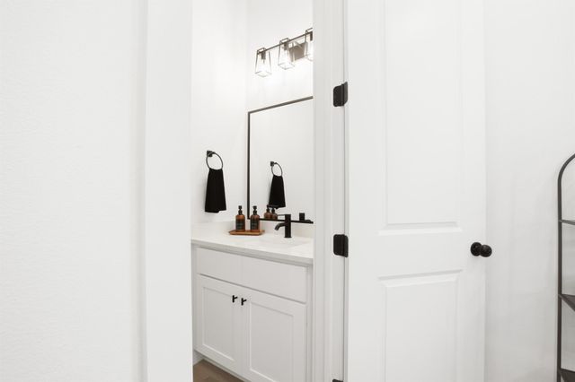 5527 Denmark Street B, Houston, TX 77028