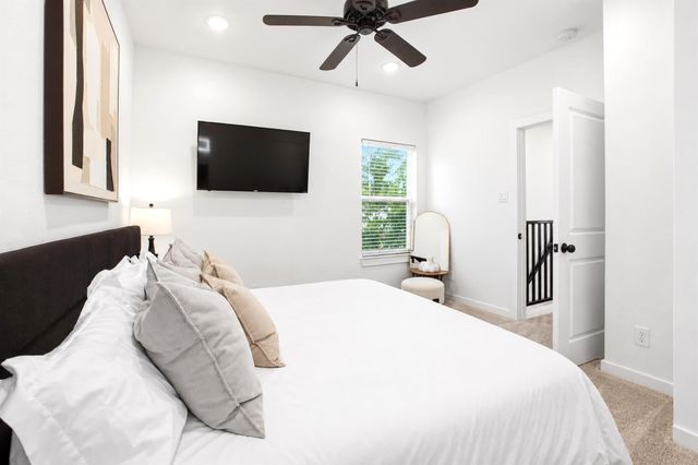5527 Denmark Street B, Houston, TX 77028