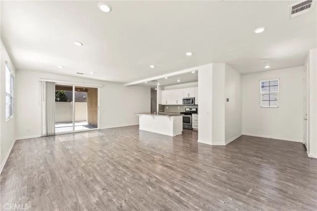 6111 Rosewood Way, Eastvale, CA 92880