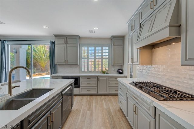 1830 Country Meadows Drive, Henderson, NV 89012