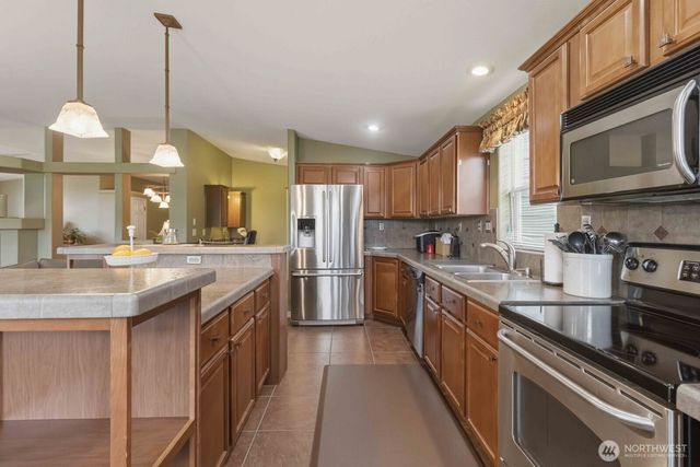 147 7 Marsyla Heights Drive, Winlock, WA 98596