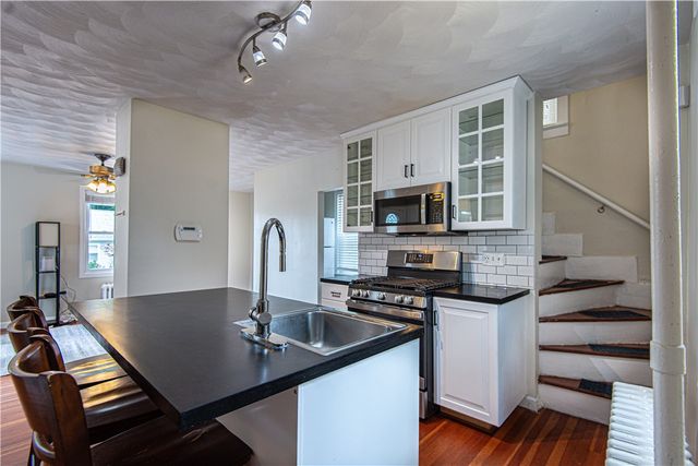 9 Locust Street, Providence, RI 02906