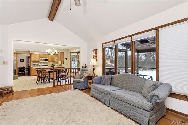 5194 South Freeman Road, Orchard Park, NY 14127