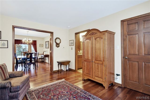 5194 South Freeman Road, Orchard Park, NY 14127