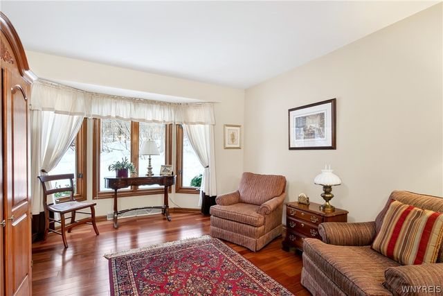 5194 South Freeman Road, Orchard Park, NY 14127