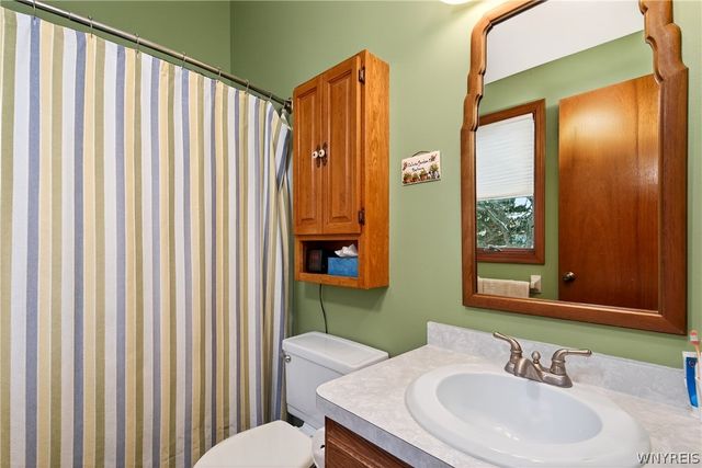 5194 South Freeman Road, Orchard Park, NY 14127