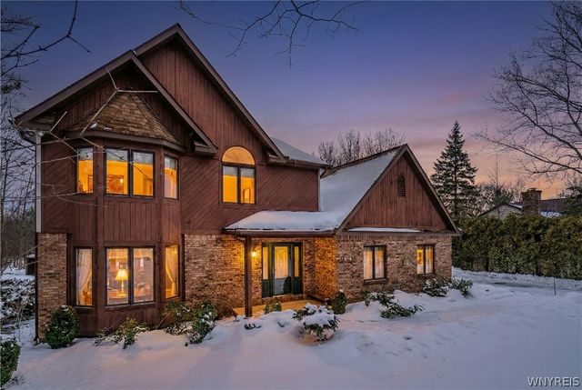 5194 South Freeman Road, Orchard Park, NY 14127