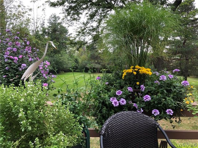 5194 South Freeman Road, Orchard Park, NY 14127