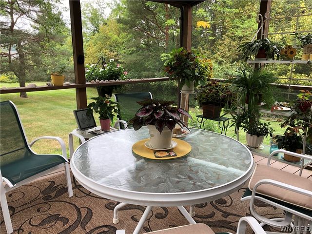 5194 South Freeman Road, Orchard Park, NY 14127