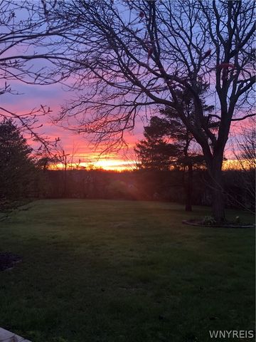 5194 South Freeman Road, Orchard Park, NY 14127