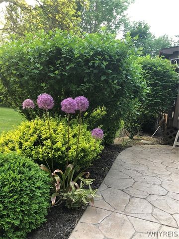 5194 South Freeman Road, Orchard Park, NY 14127