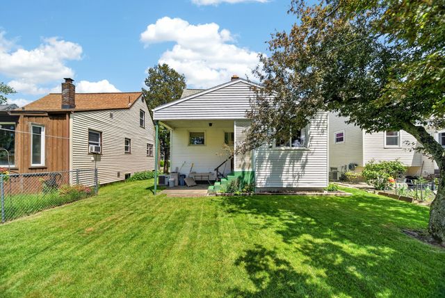 2306 BIRD Drive, Erie, PA 16510