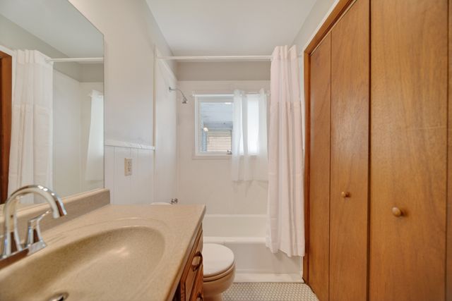 2306 BIRD Drive, Erie, PA 16510