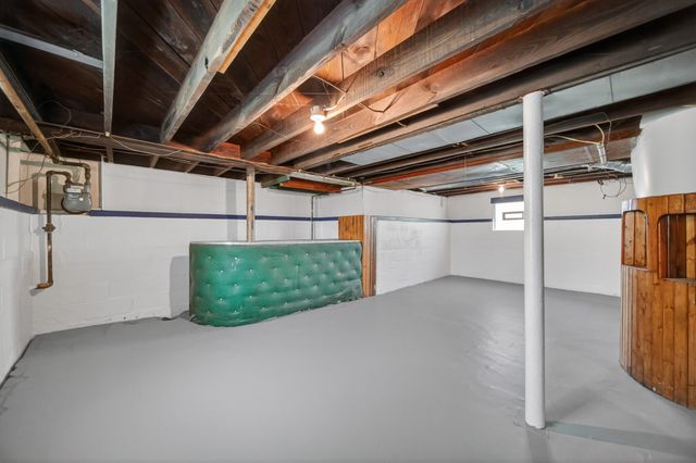 2306 BIRD Drive, Erie, PA 16510