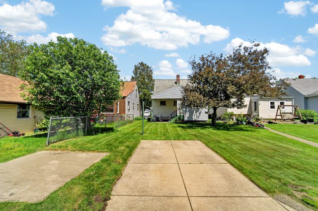 2306 BIRD Drive, Erie, PA 16510