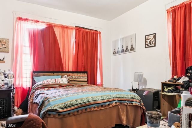 411 South 15th Street, Newark City, NJ 07103