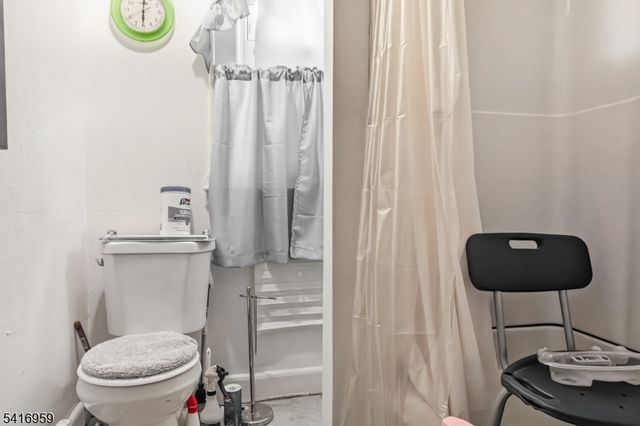 411 South 15th Street, Newark City, NJ 07103