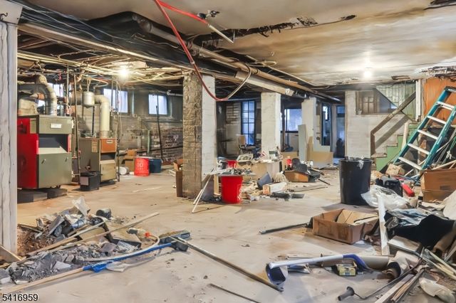 411 South 15th Street, Newark City, NJ 07103