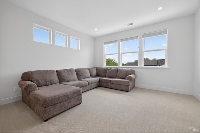 1145 Portello Ln, Windsor, CA 95492