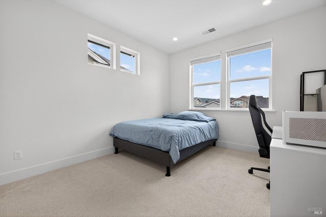 1145 Portello Ln, Windsor, CA 95492