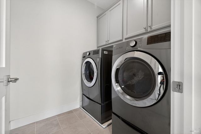 1145 Portello Ln, Windsor, CA 95492