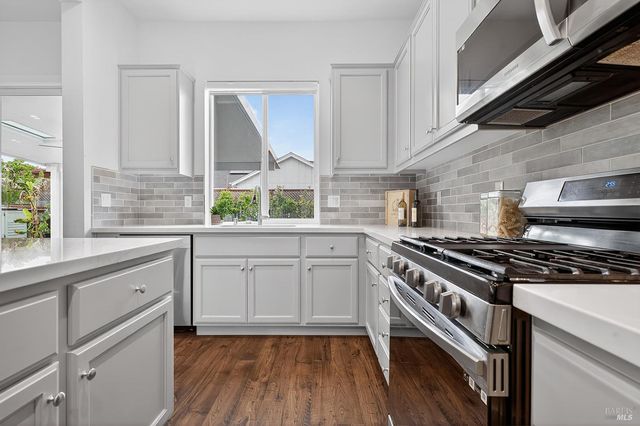 1145 Portello Ln, Windsor, CA 95492