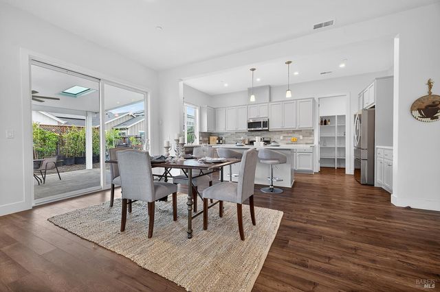 1145 Portello Ln, Windsor, CA 95492