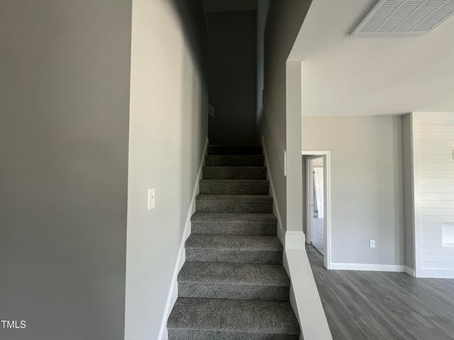 3755 Huntcliff Drive, La Grange, NC 28551