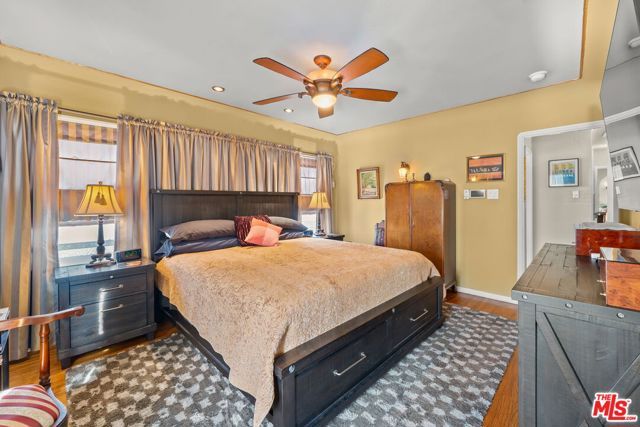 1361 S Tremaine Avenue, Los Angeles, CA 90019