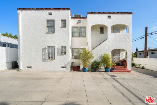 1361 S Tremaine Avenue, Los Angeles, CA 90019