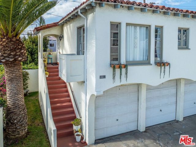1361 S Tremaine Avenue, Los Angeles, CA 90019