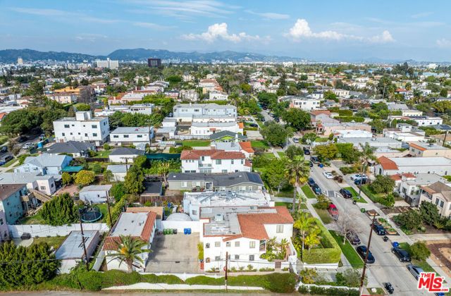 1361 S Tremaine Avenue, Los Angeles, CA 90019