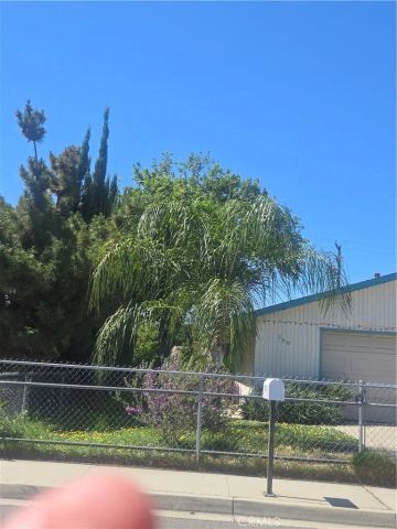360 W 5th, San Jacinto, CA 92583