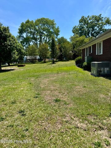 112 Mcqueen Street, Rockingham, NC 28379