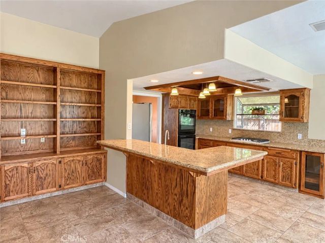 5508 Danbury Court, Bakersfield, CA 93312