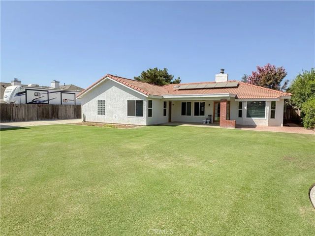 5508 Danbury Court, Bakersfield, CA 93312