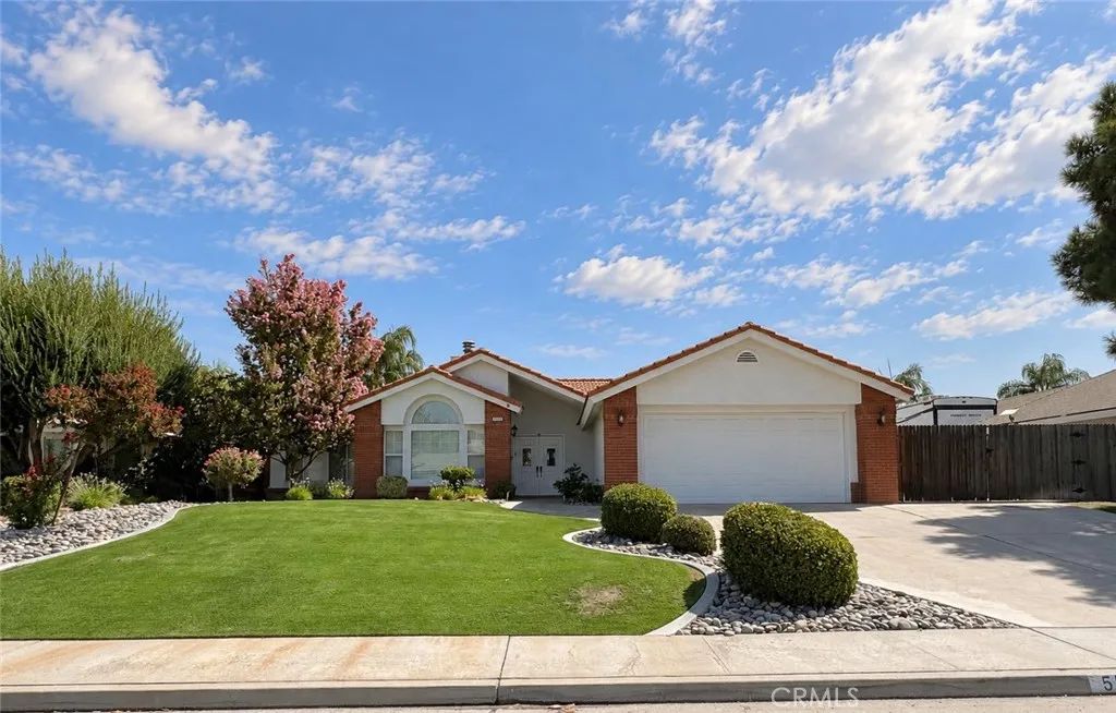 5508 Danbury Court, Bakersfield, CA 93312