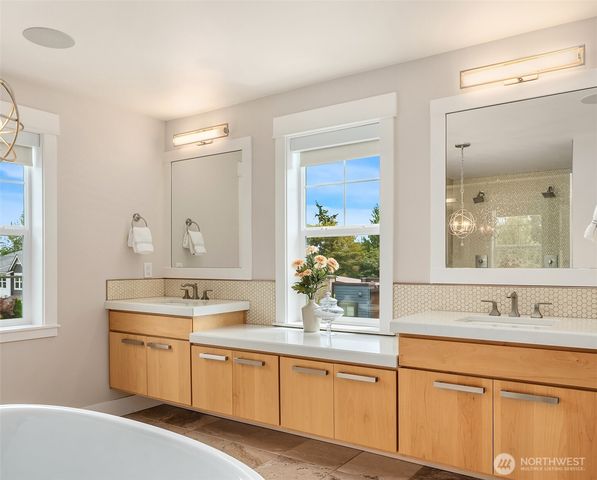 867 224th Avenue NE, Sammamish, WA 98074