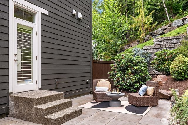 867 224th Avenue NE, Sammamish, WA 98074