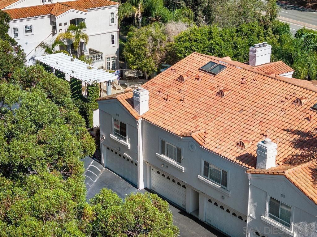 2842 Torrey Pines Rd, La Jolla, CA 92037